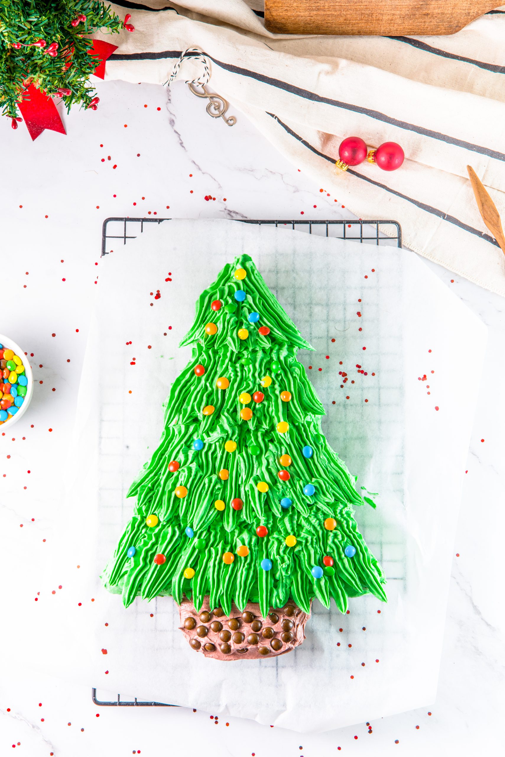 Wilton Cake Pan Treeliteful Christmas Tree + Instructions